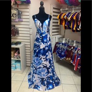 Size 13 Blue Floral Prom Homecoming Pageant Evening Gown Dress With Pockets NWT